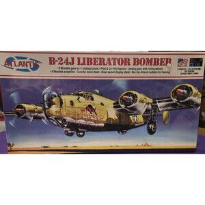 ATLANTIS TOY & HOBBY INC. B-24J Liberator Bomber Buffalo Bill Model Kit 1/92 New